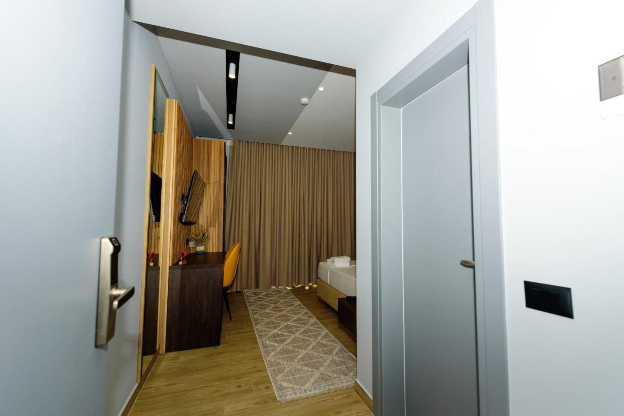 Kaan Hotel Radhimë Extérieur photo